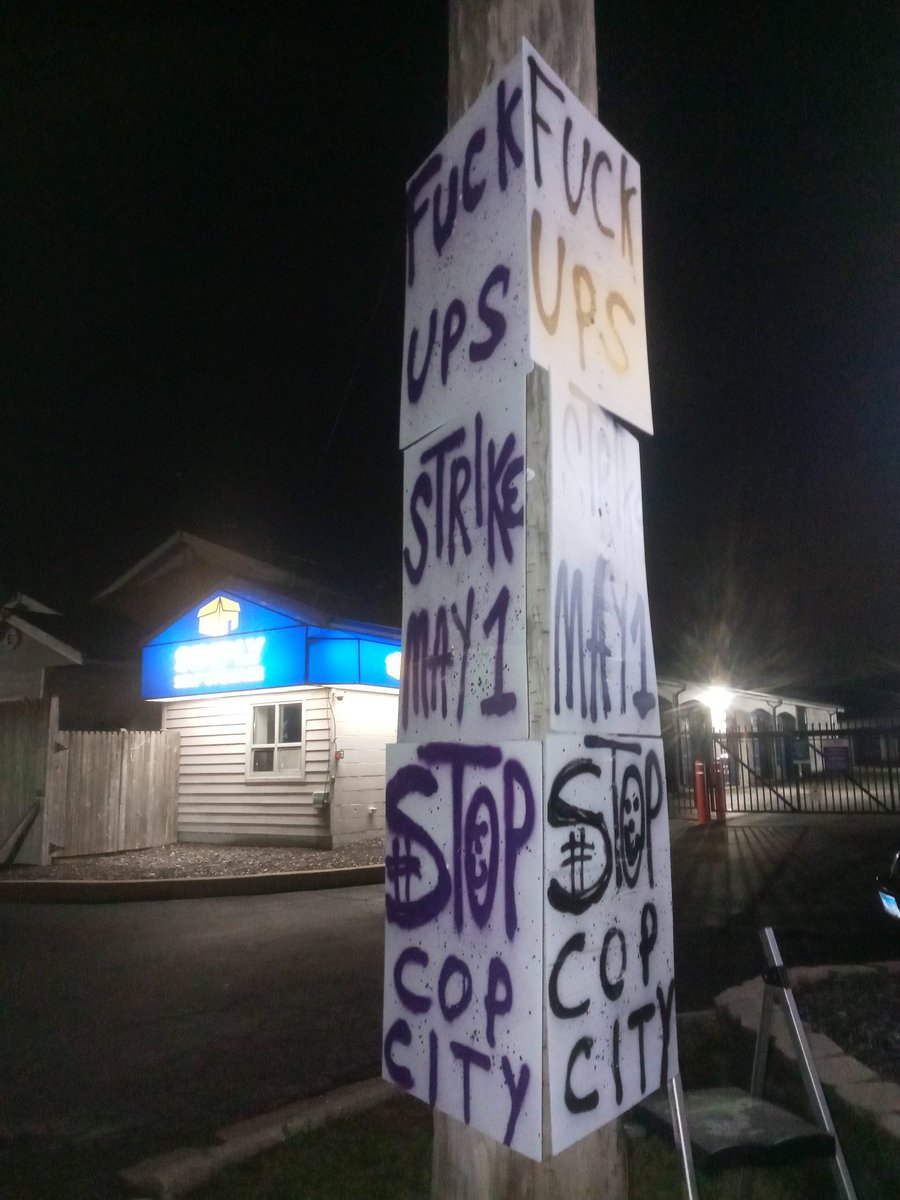 BrJoeBalkis's tweet photo. 4/27/23 #StopCopCity
#STRIKEups #BOYCOTTwellsfargo
#DEFUNDfacebook
#DEFUNDtwitter
#DEFUNDgoogle
https://t.co/hqx1EQboVk https://t.co/1t3BGamYEx