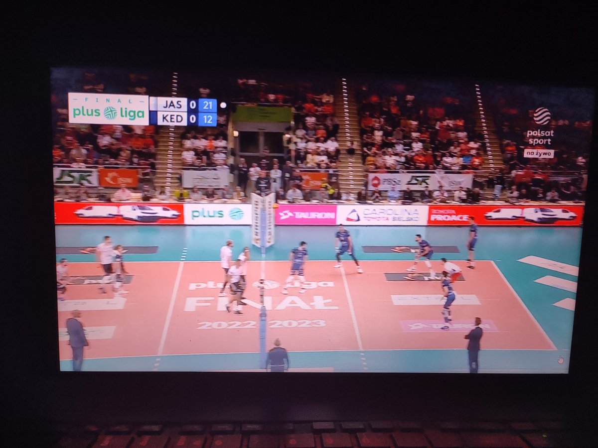 ania23452's tweet photo. Heeej Jastrzębie!!!! 🤍❤️✊🧡💚
#GoJW #JASKED #PlusLiga https://t.co/ojscpsQ6WH