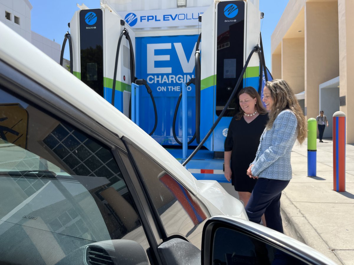 insideFPL's tweet photo. Excited to join the #CoMotion in Miami. We’re introducing our new EV fast-charging mobile trailer to support EV drivers during hurricane season. This trailer can charge up to six vehicles at a time to help drivers charge up. https://t.co/8rGB2q7jOi