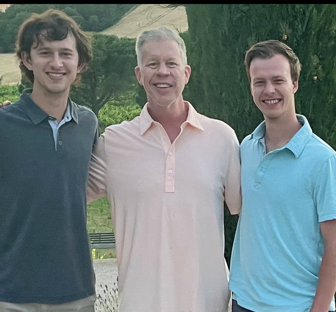 daynamowen's tweet photo. We love you Blake Norris! #HokieGrad https://t.co/FqdG2hvjXx