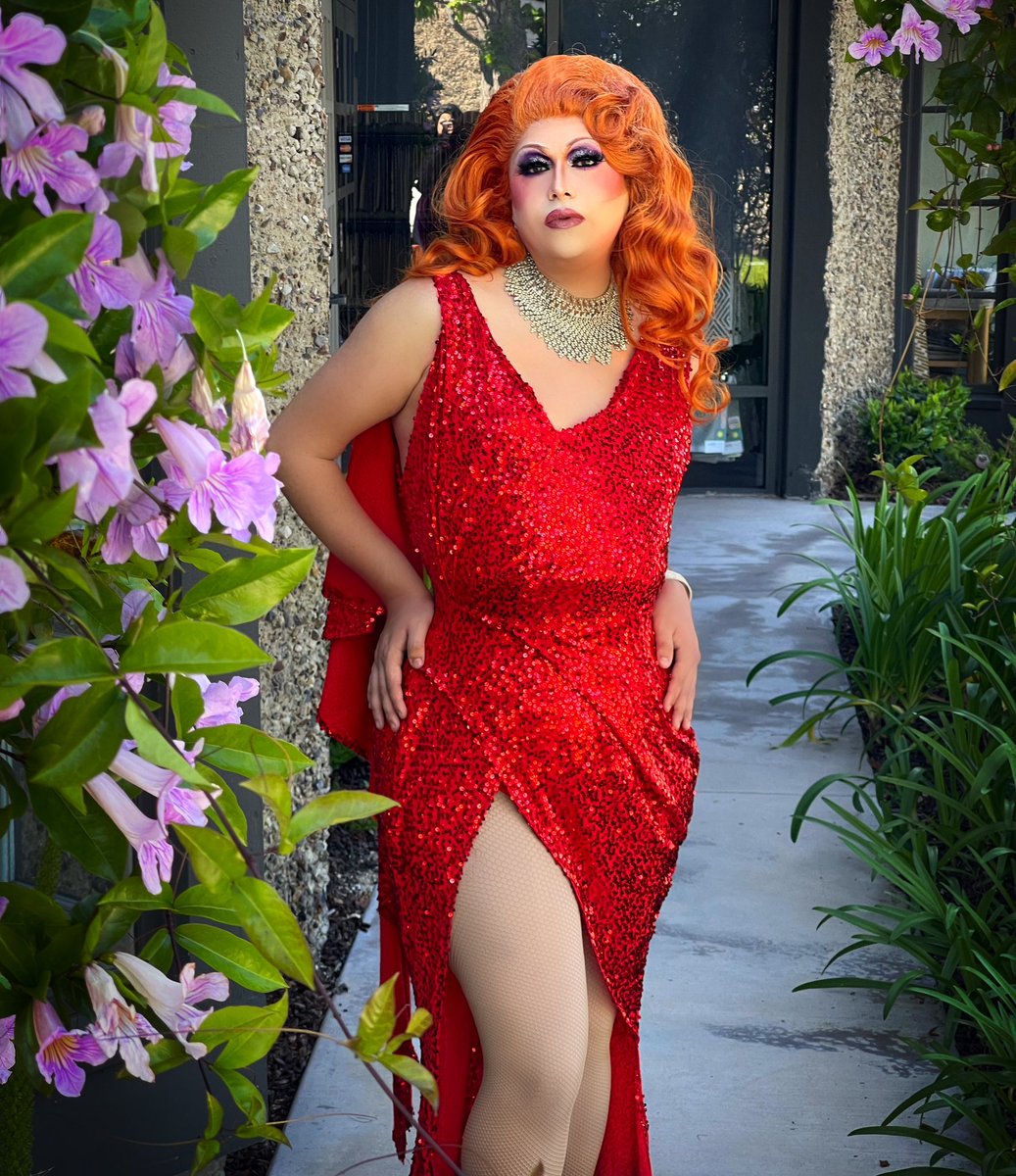 Day Drag is absolutely Flattering....when you find the right spot, angle, lighting, pose position, but that's all REALLY. 🫶
_______________________________
#drag #queer #dragqueen #red #gown #saphyre #brunch