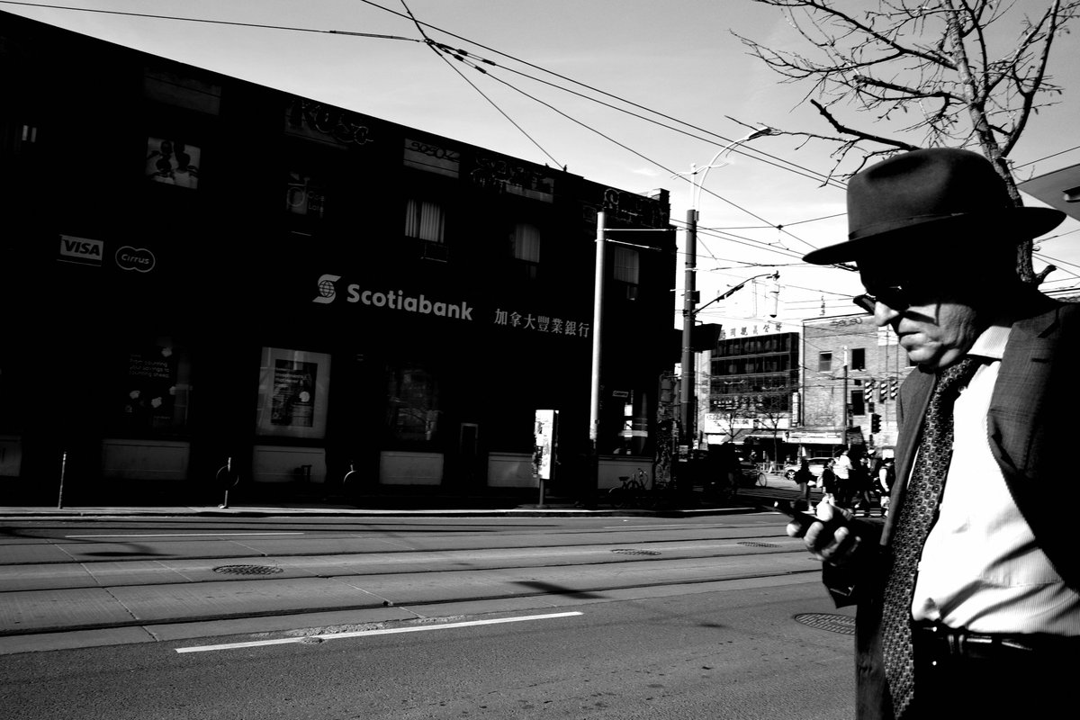 connortitmarsh's tweet photo. #streetphotography https://t.co/ZqDnGDChx5