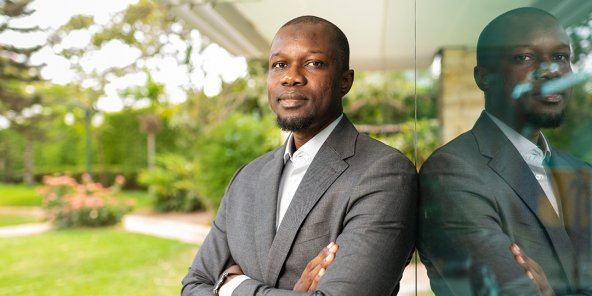 amadoubator's tweet photo. Leader !
Ngor ignoré depuis un mois, il a fallu que Sonko en parle à 20h pour que Macky reçoive dans la nuit les acteurs pour un dégel. @SonkoOfficiel comme tu dictes le tempo dél wax ! Sa nopi baxul ndéké ! " Sul kér; duko téré féñ ! #FreeSenegal #NgorDebout https://t.co/DH8KAqi4MH