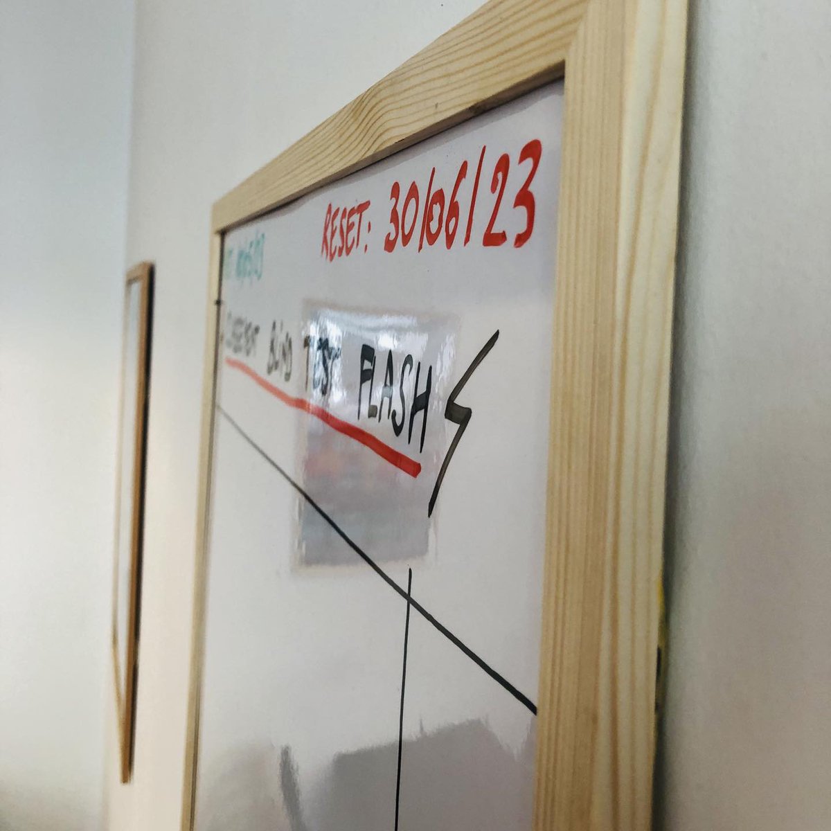 Publication à lire sur Instagram (en suivant le lien) ! :) instagram.com/p/CsEtXZZoThh/  #ChamoisLudik #barajeux #j2s #niort #deuxsevres #sortiraniort