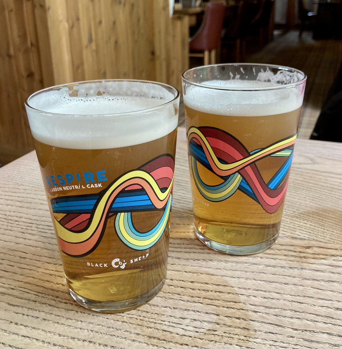 sarahtilley1410's tweet image. What a beautiful afternoon for a wander in the sunshine 💙💛 #fieldsofgold #blacksheep #goathland #goathlandstation #innonthemoor #whitby #northyorkshire #northyorkshirecoast #visityorkshire #visitengland #visitbritain #nymr #steamtrain #northyorkshiremoorsrailway