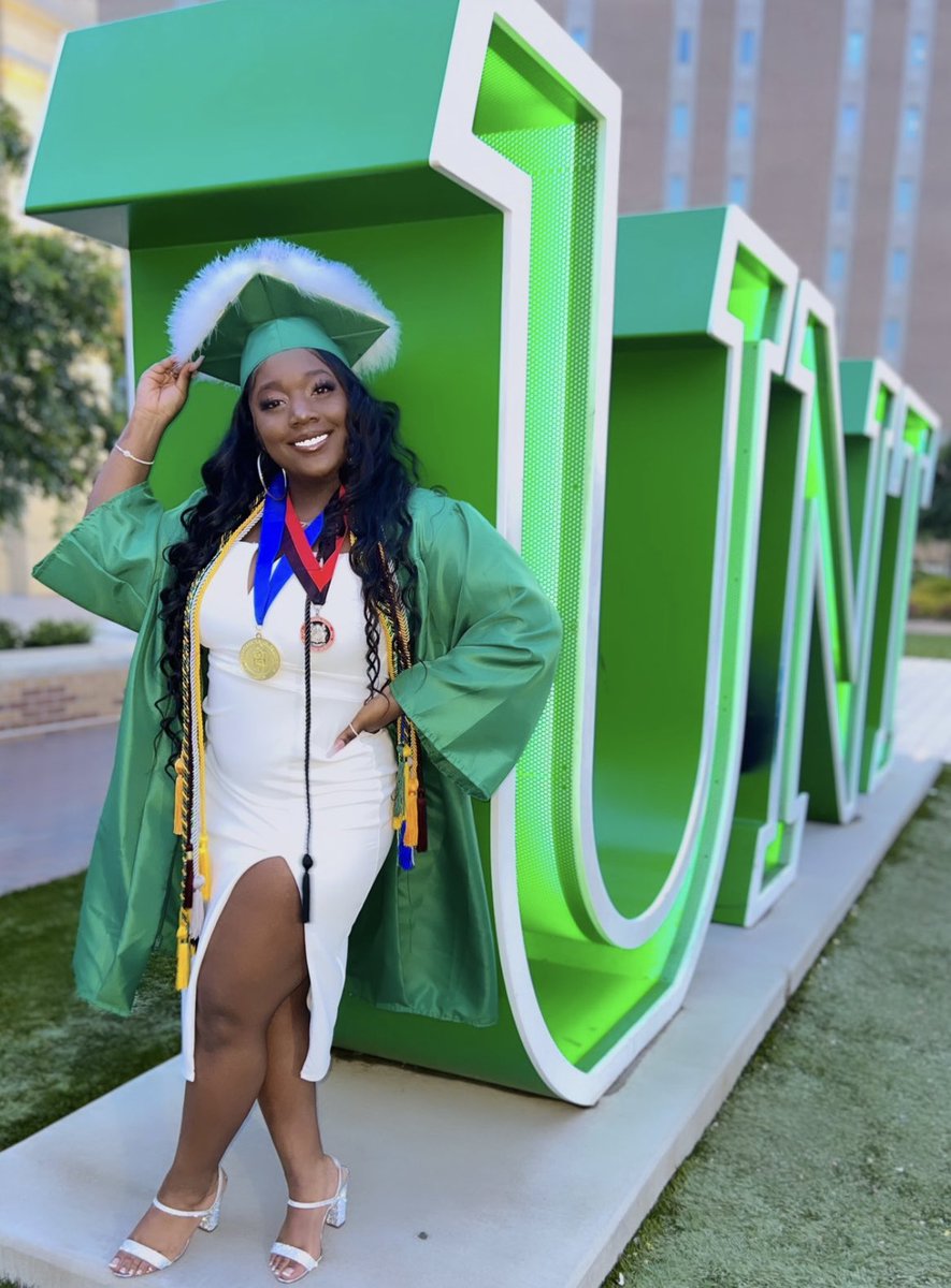 BlkCherryy's tweet photo. 3 Days🥳 I’d be lying if I said it was easy🤧 #UNT23 https://t.co/MjClRppumo
