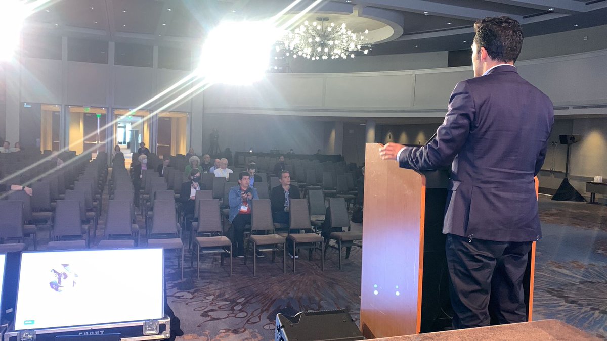 RedCLARA's tweet image. La gerente de Comm y RI de RedCLARA, @cote_pourailly participó en el panel &quot;Partnerships in Action, Globally” de #CommEX23, donde presentó el Proyecto Amig@s, iniciativa para la formación de una comunidad global de RNIEs. La sesión fue dirigida por @alexjbushell, de @CANARIE_Inc.