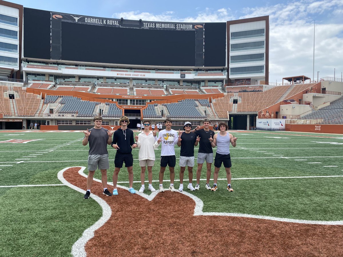 Chemcoach's tweet photo. The day before the Day.  
Thanks for the sendoff @BushlandISD 
Compete Mode- Wings back - Talons Down
Write your story!! https://t.co/RxZIbkHQ3h