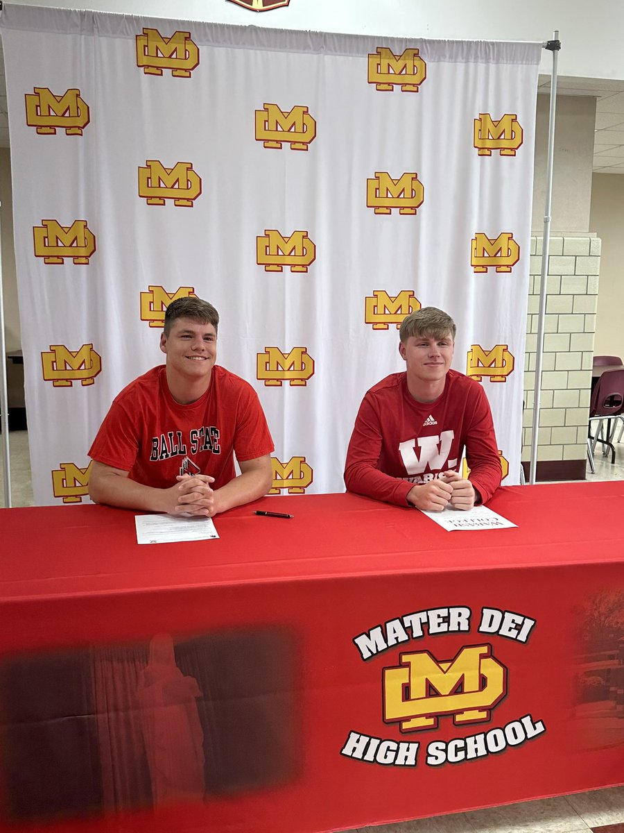 Mater Dei high school signings 

Blake Herdes: Wabash College 🏀
Mason Wunderlich: Ball State 🏈