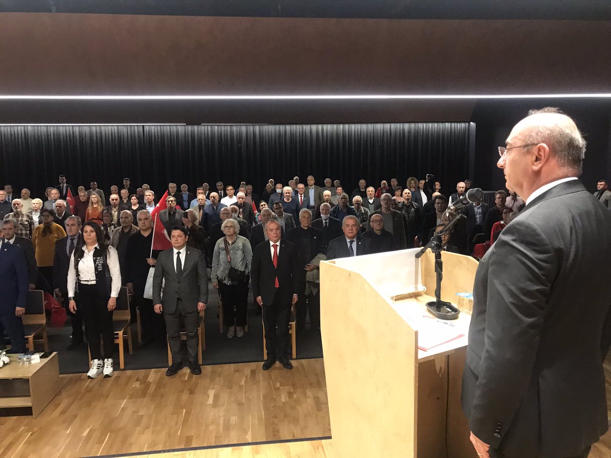 TEMAD Genel Başkanı Sn. Hamza DÜRGEN ve Yönetim kurulu “ASTSUBAYLAR TAZMİNAT HAKLARINI İSTİYOR” toplantısını Büyükçekmece, Beylikdüzü, Fatih, Kadıköy, Silivri,Gölcük ilçe Başkanları ,üyeleri ve Siyasi Parti Temsilcilerinin , Milletvekili Adaylarının da katılımlarıyla yaptı.