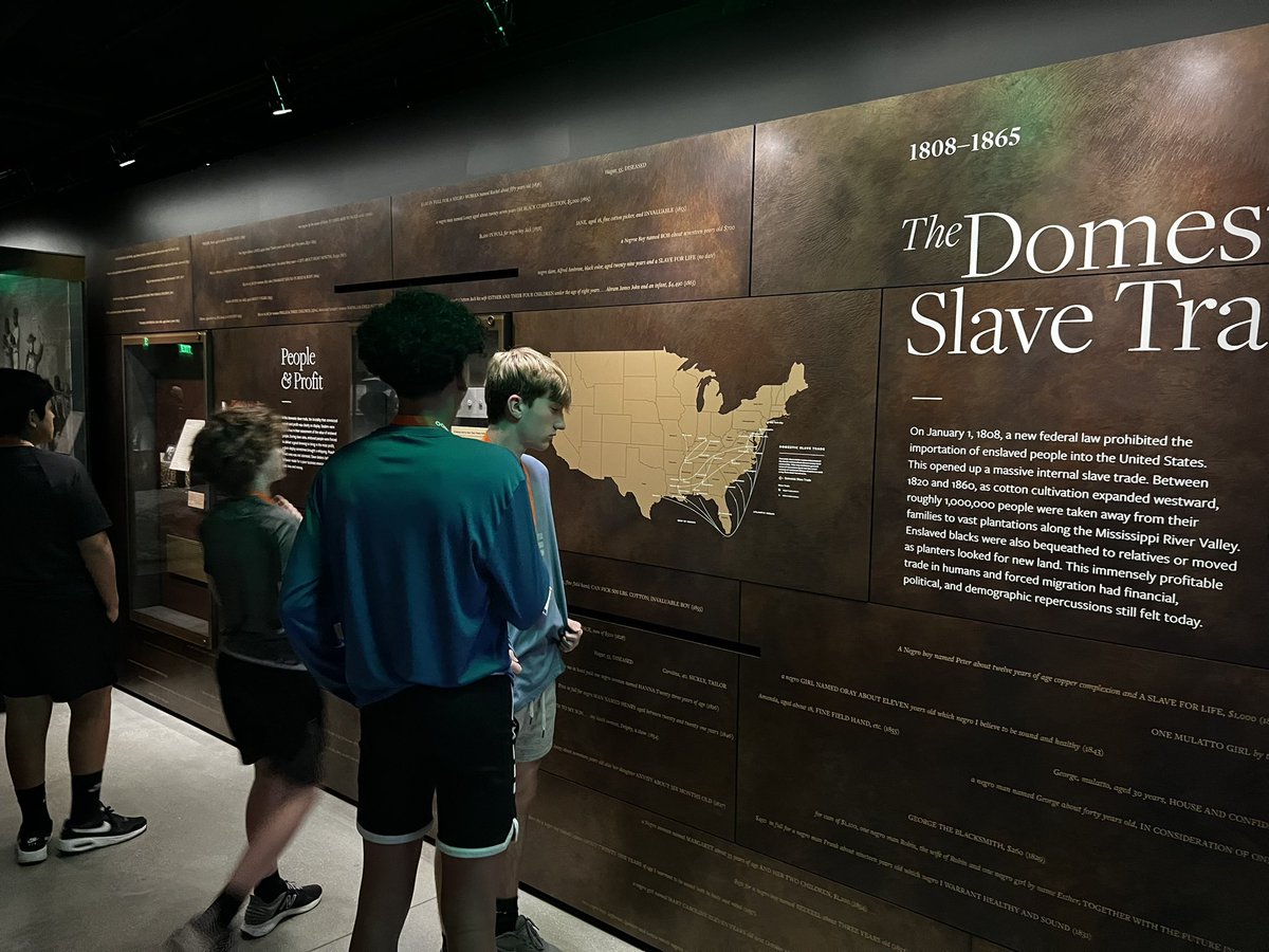 KellySyroka's tweet photo. Bus #4
Visited the amazing African American History Museum @OOMSDC @OOMS_OLSD https://t.co/v8e8X3dhQy