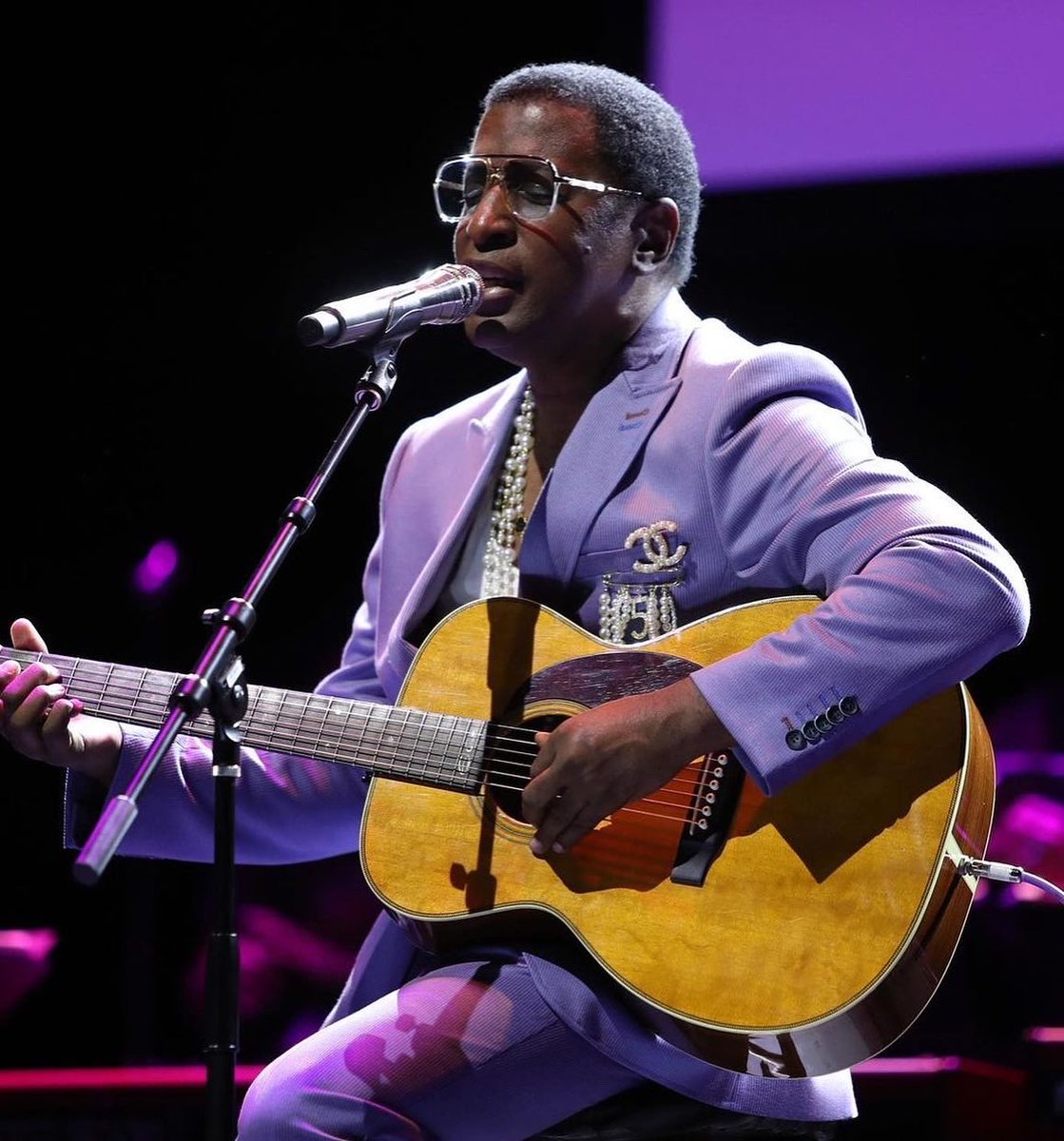 PMusicGroup's tweet photo. Our client @babyface at the 2023 @musicwillorg benefit gala where he was honored for his musical accomplishments alongside @idinamenzel and @tmorello. #MusicWill will be launching music programs in 20 schools in Babyface’s hometown of Indianapolis 🎵 #Babyface #PMusicGroup https://t.co/BZ7ePqw0FS