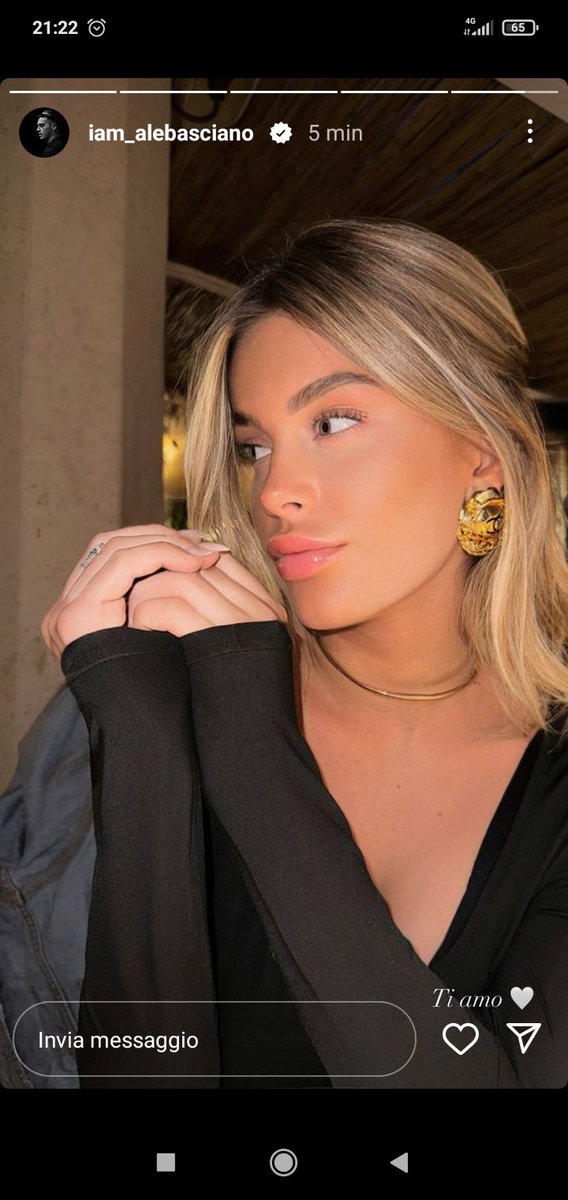 verza_barbara's tweet photo. Bellissima 😍🥰❤️💖 #basciagoni @ALEBASCIANO22 @Sophie_codegoni https://t.co/4DPC2GqlQQ