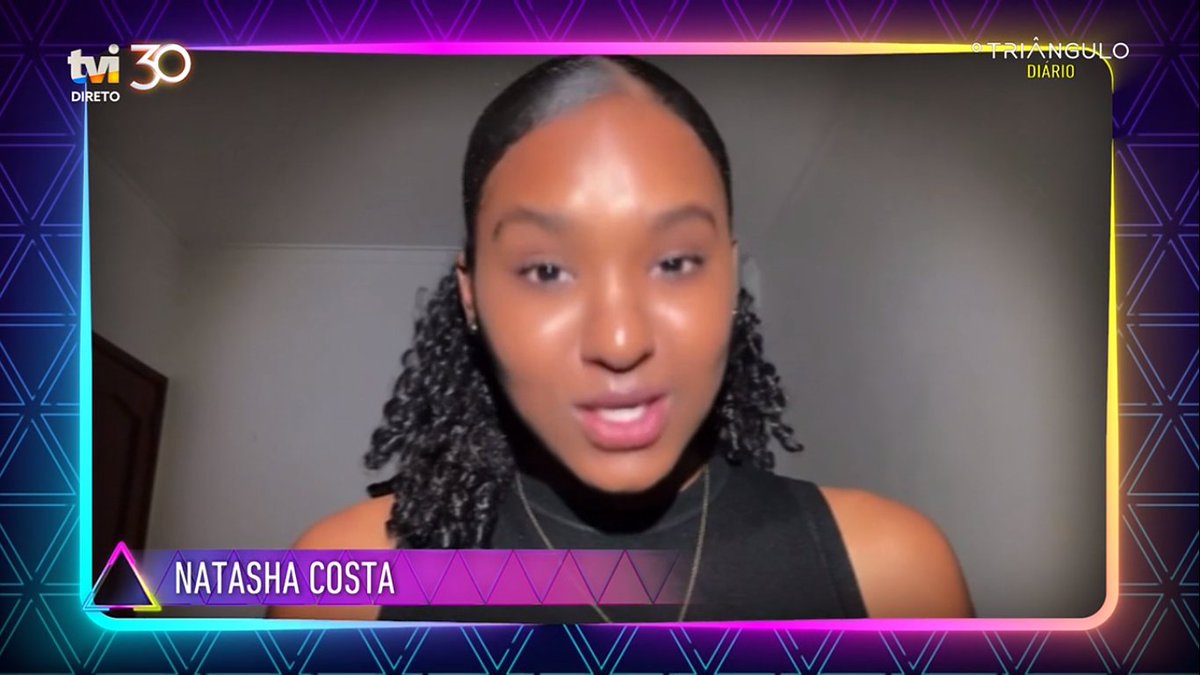MalDispostaa's tweet photo. Natacha Costa a QUEEN! #otriângulotvi https://t.co/ODGHVstx9P
