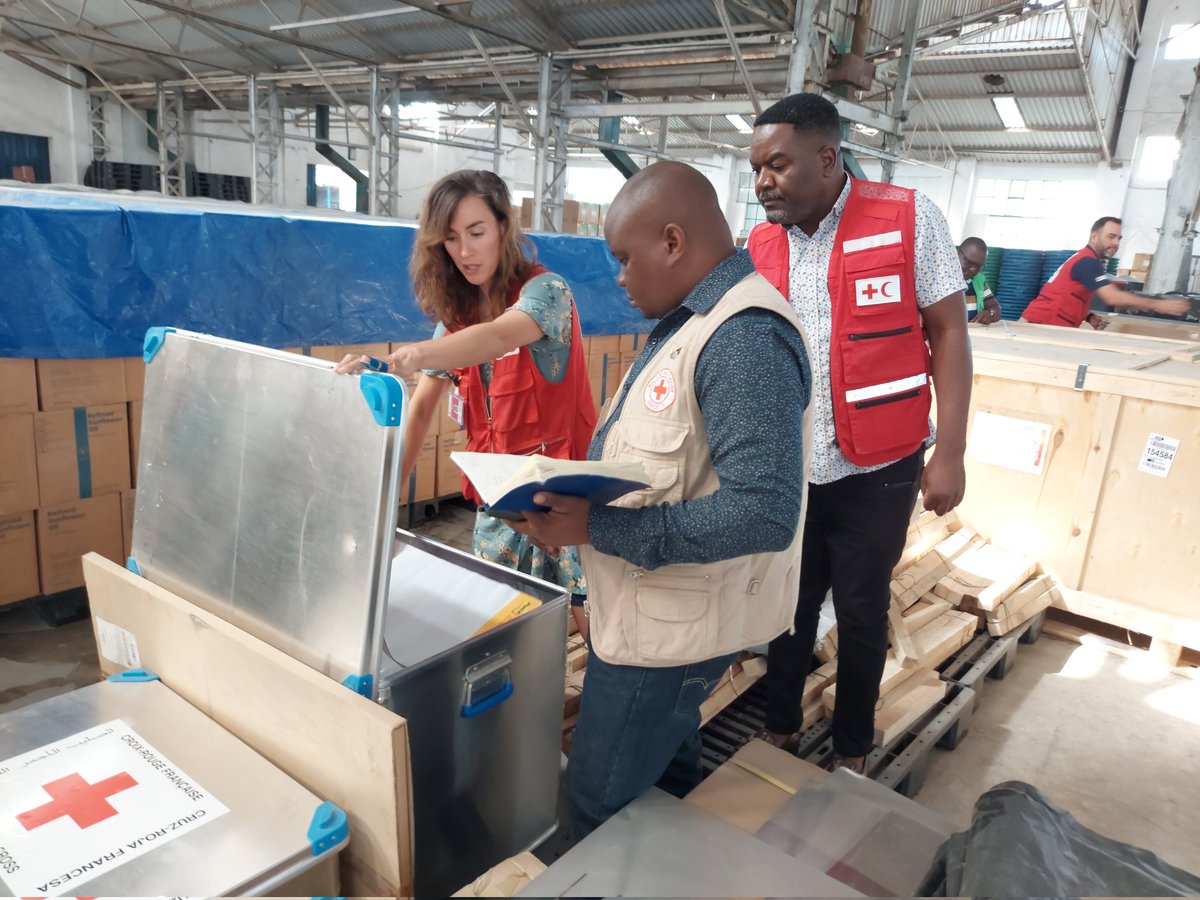 MalawiRedCross's tweet photo. Before leaving Malawi tomorrow, Frensh Red Cross ERU has today donated assorted equipment to @MalawiRedCross comprising refrigerators, generators, tents and many other items to support the MRCS in disaster response. Head of DM chisomo Teputepu has since thanked the Frensh ERU. https://t.co/bgs2df8UeW