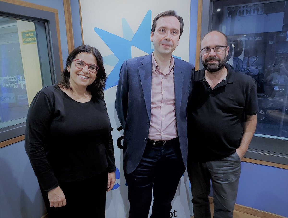 PereIgnasiPoy's tweet photo. 📻Molt agraït de l'entrevista que, en el decurs del programa «Camins» de Ràdio Estel, els periodistes Rafa Sanahuja i Rosario Santa Maria em van fer ahir per parlar sobre els Col·loquis Catalunya Educació 2023 (BCN, 18.5.2023).

▶️https://t.co/7ty0e3wJ31
📝https://t.co/R5FoDAcFo0 https://t.co/1AjNdlW06i