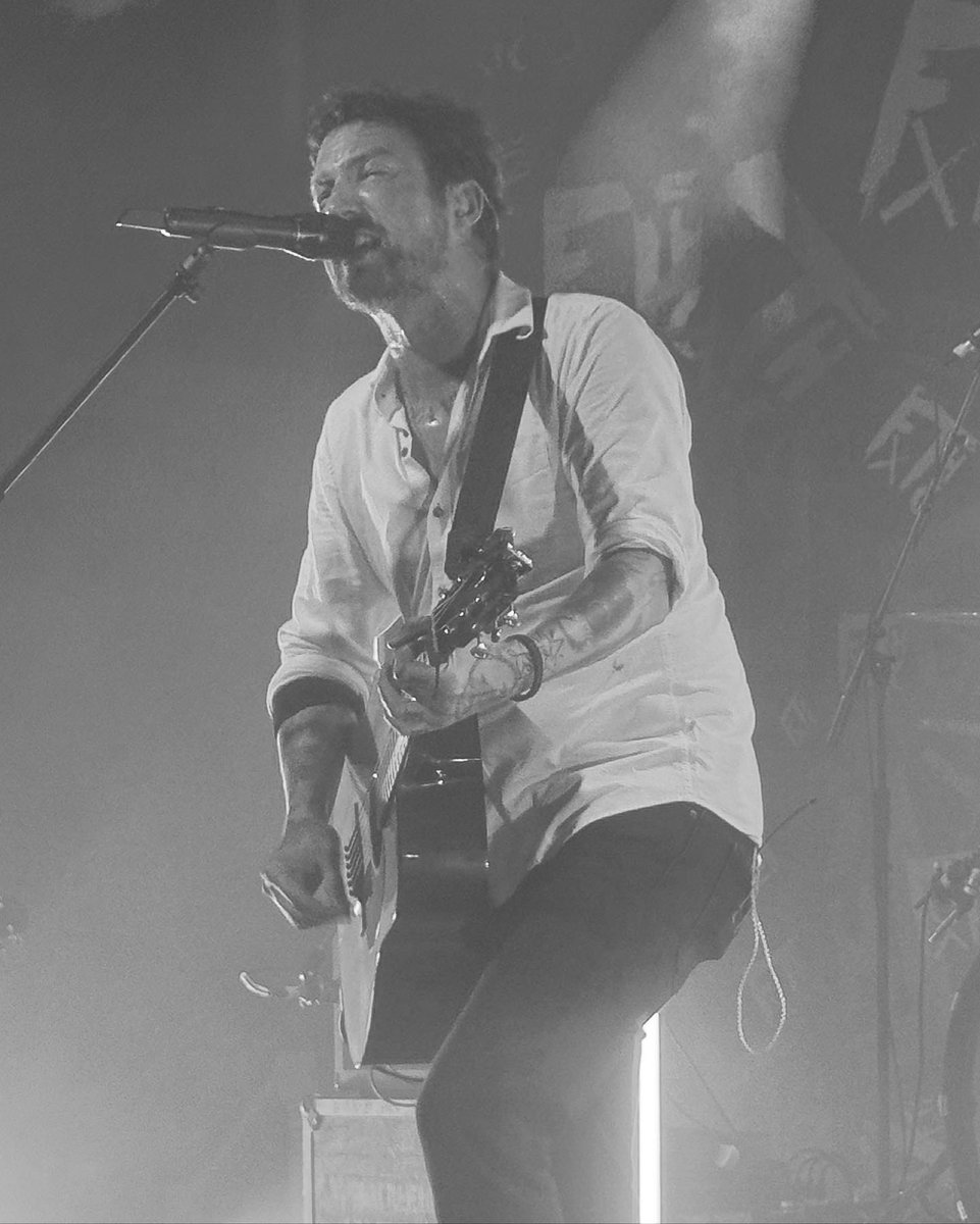 edm272's tweet image. Some pics from last night’s amazing @frankturner &amp;amp; @SleepingSouls show in Harrisburg. Always is fantastic seeing Frank and the boys live! #frankturner #frankturnerandthesleepingsouls #frankturnerarmy #xlliveharrisburg #livemusic #livemusicphotography