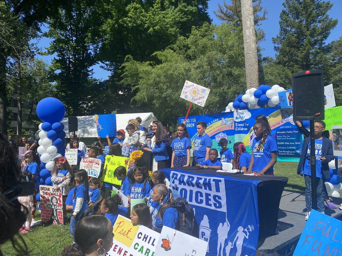 ChildrenNow's tweet photo. Our team had an incredible day advocating for #childcare with our amazing partners @ParentVoicesCA at their #Stand4Children23 day!
@CAgovernor @GavinNewsom the time is now to #FixChildCareCA & #TransformChildCare. Do you hear us?
Let’s get this done 🦋💙🦋💙
#CareCantWait https://t.co/ICgE3rF676