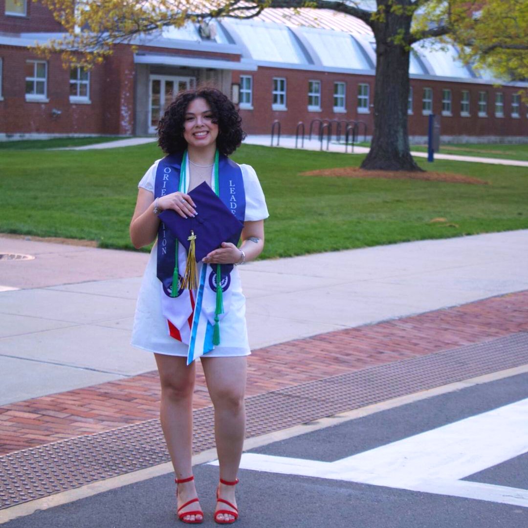 HartfordPromise's tweet image. how’s it going / how it started (🎓👏💚🎉🚀✨) #CelebrationOfPromise

"if you knew me personally, you would know how hard i worked for this. i will never take this for granted &amp;lt;3 thankful for all the laughs, cries, &amp;amp; smiles... #biggrad #mastersloading"

#ScholarSpotlight @UConn