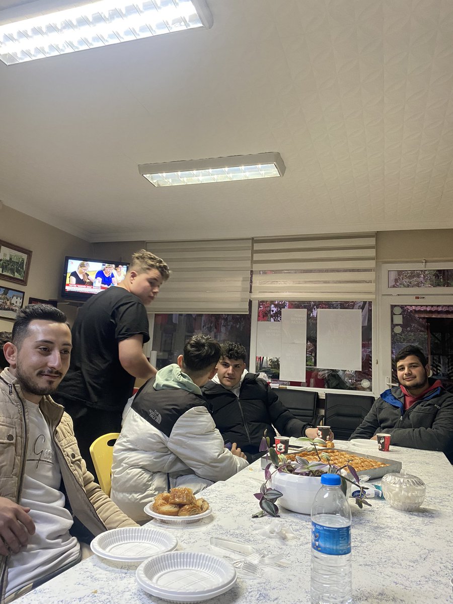 chpgerzegenclik's tweet photo. Umudu, barışı, sevgiyi ve kardeşliği Gerzede olduğu gibi tüm ülkemizde eşitlik, özgürlük ve adalet istenciyle geleceğimize taşıyacağız…

Dostluklarımız büyüyecek, insanlarımız gülecek, baharlar gelecek ülkemize❤️

Birleşe birleşe kazanacağız! https://t.co/QT5MpyJkAX