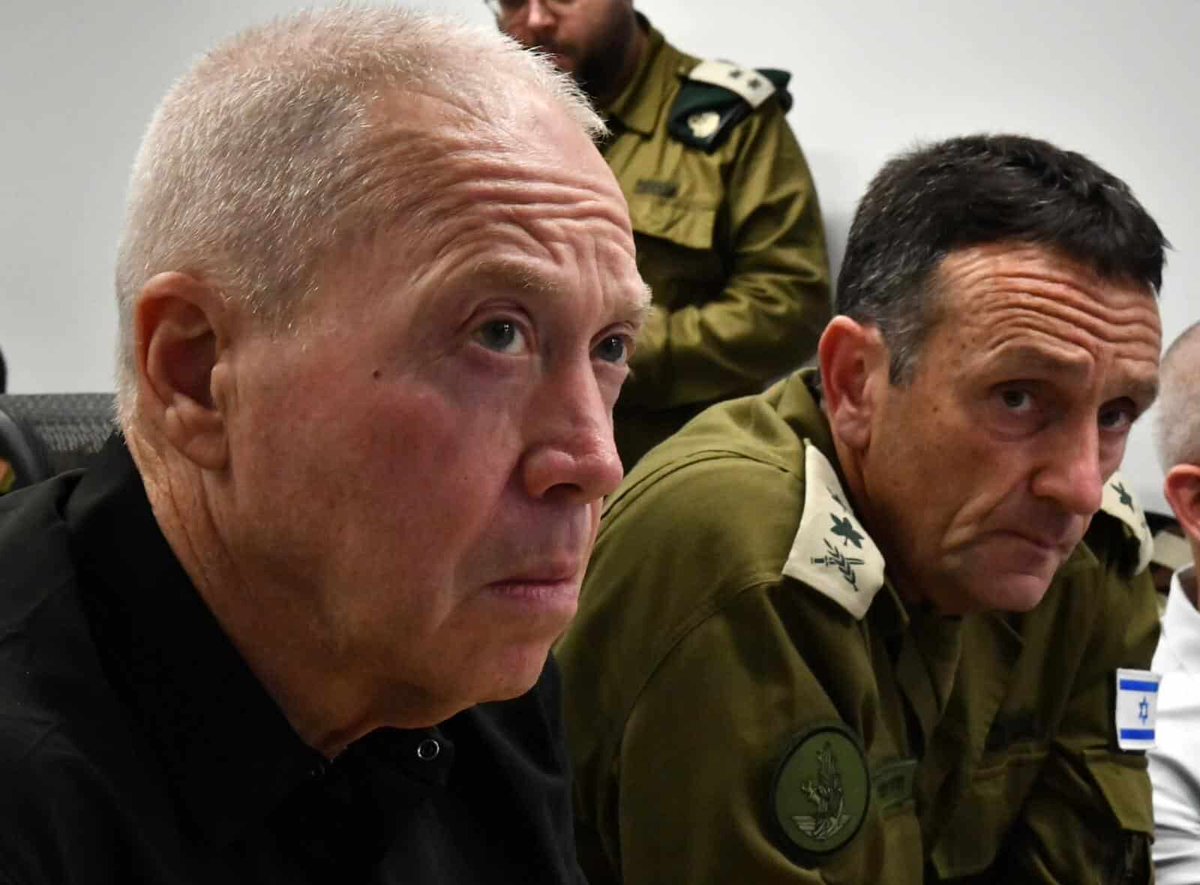 "תמנע פגיעה באזרחיה" >< גלנט למזכיר ההגנה האמריקני: ״ישראל נחושה להגן על עצמה" • המחדש

שר הביטחון גלנט שוחח הלילה עם מזכיר ההגנה האמריקני אוסטין • בשיחתם הודה גלנט על עמידתה האיתנה של ארה"ב לצד ישראל במאבק נגד הטרור

hm-news.co.il/361519/