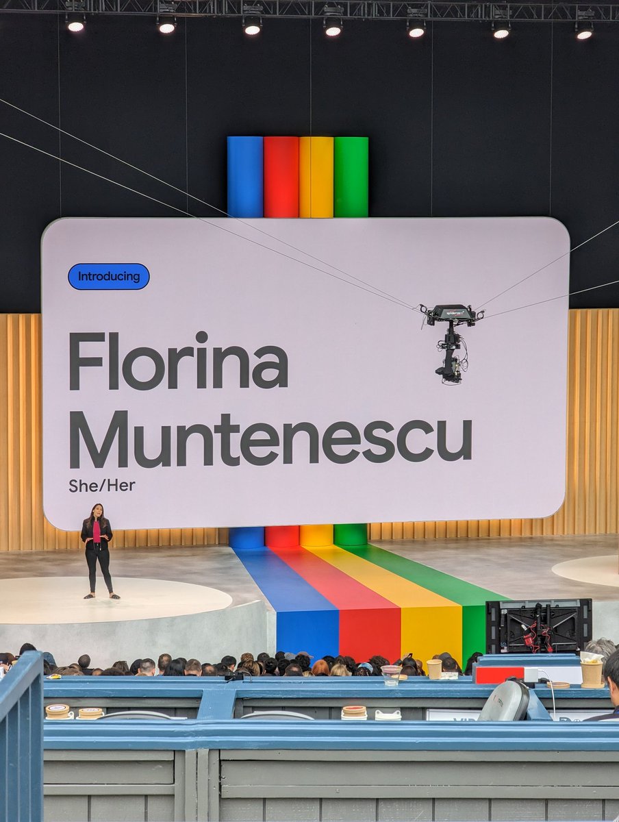 Rockstar <a href="/FMuntenescu/">Florina Muntenescu</a> ! #GoogleIO