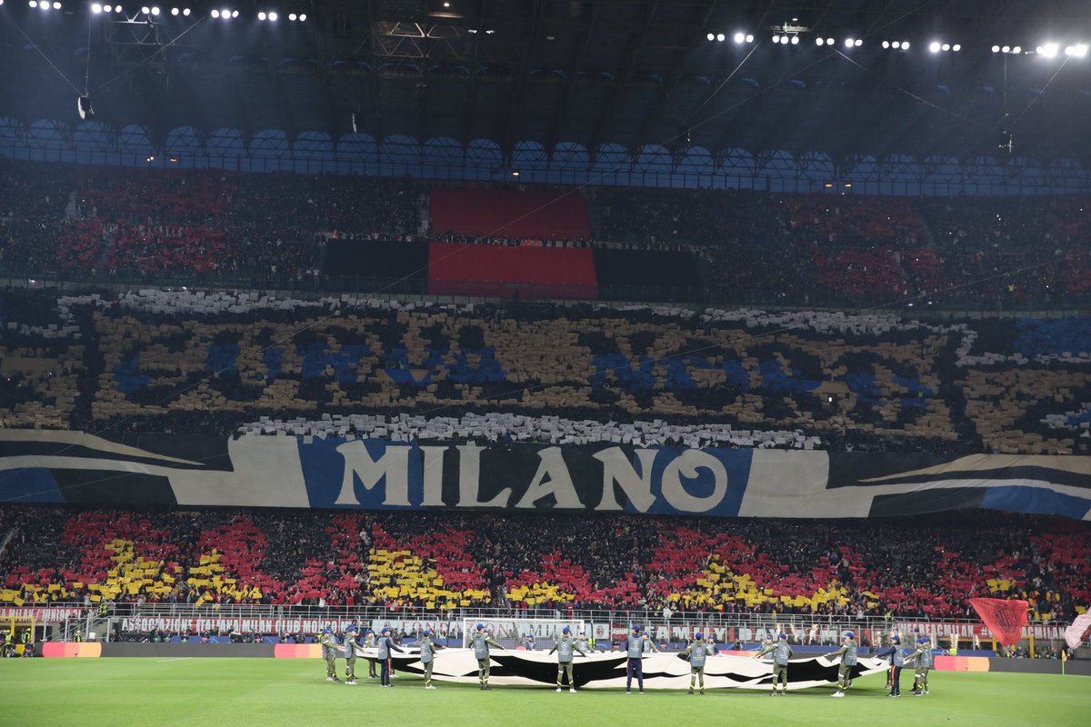 Inter_en's tweet photo. 🖤💙 https://t.co/Jo2CAMQmNy