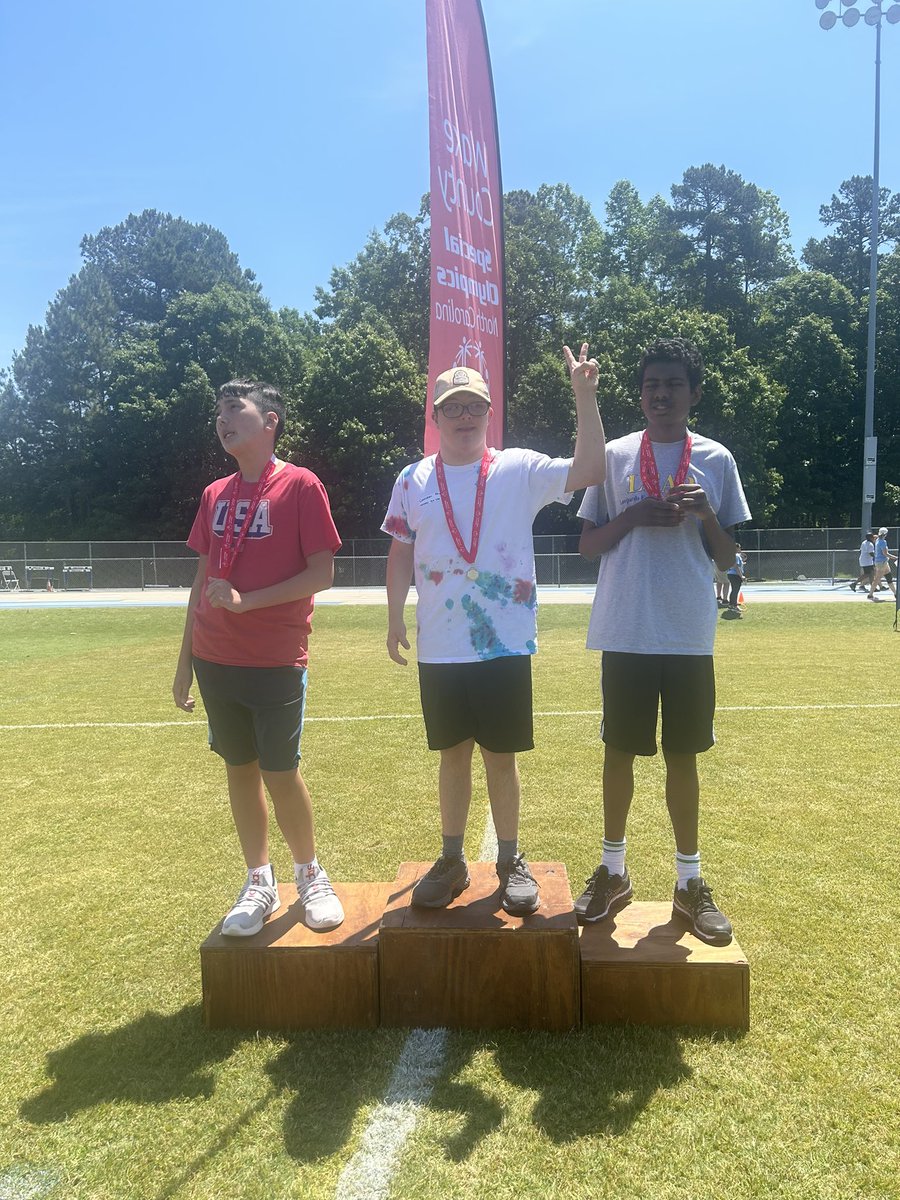 SPEDtacularDDMS's tweet photo. Beautiful weather for a beautiful day!! #SpecialOlympics2023 https://t.co/IWkN0dEd15
