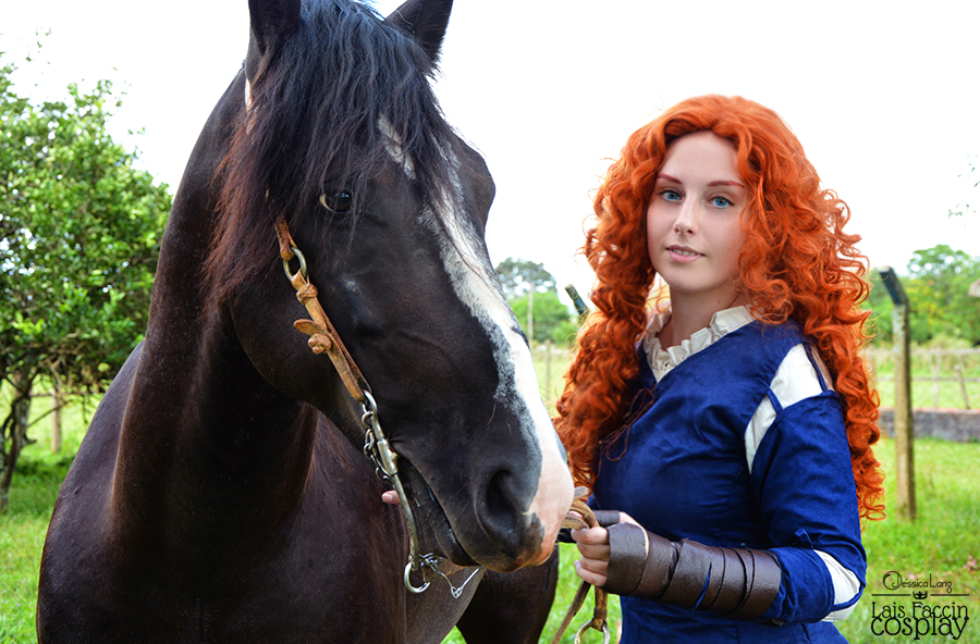 Pessoar do tuiter, vcs sabem se existe equipamento que possibilita tetraplégico a andar de cavalo? Sempre fui apaixonada por isso e agora não consigo mais 😥

óia meu cosplay de Merida