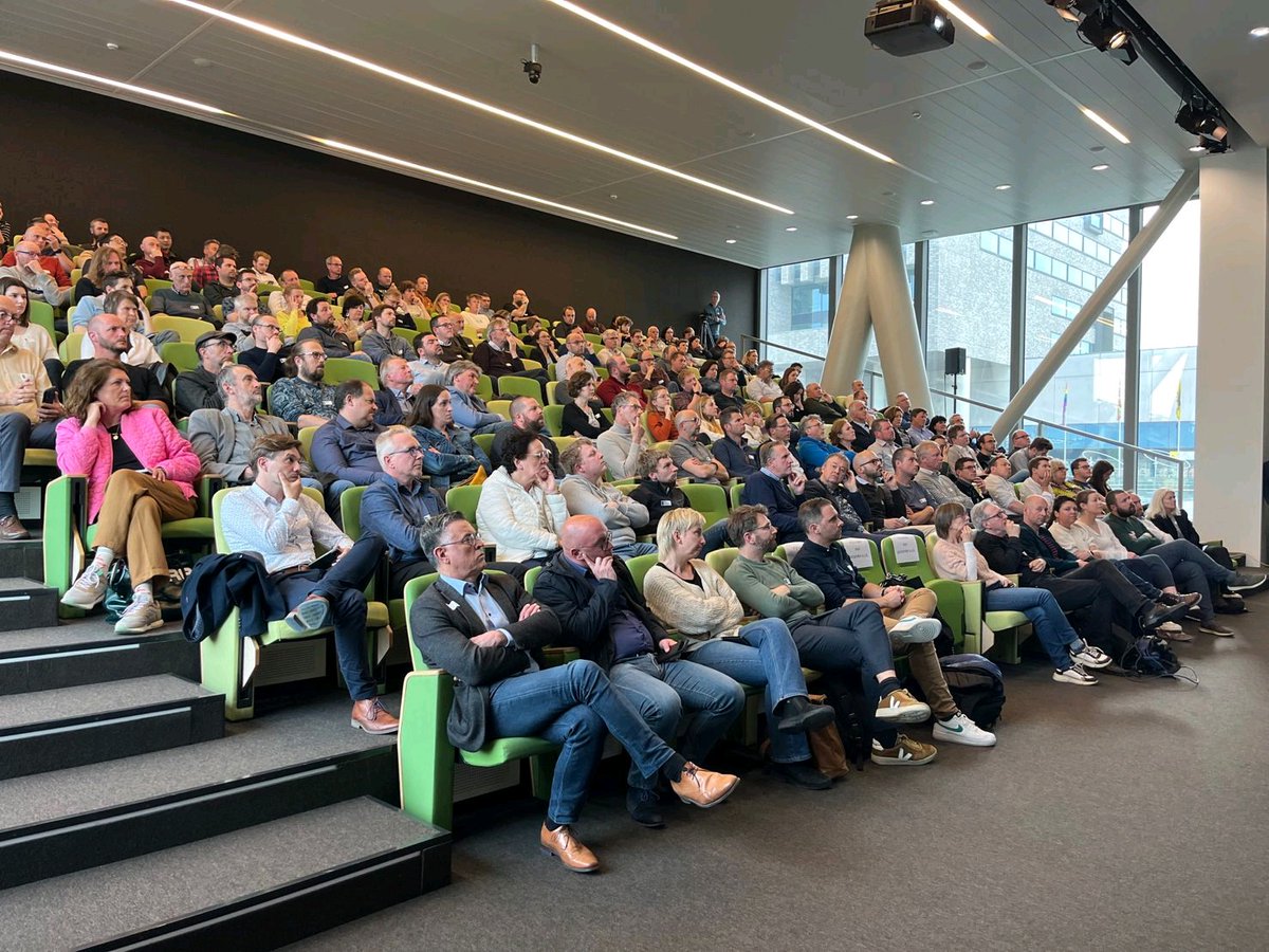 Wim Nijst (@wimnijst) on Twitter photo Kick-off #XR Actieplan in Leuven en Gent! Vanaf sept kunnen BSO & TSO scholen XR materialen uitlenen bij hun lokale RTC's.
Dit werd gevolgd met grote belangstelling en dito enthousiasme door de BSO & TSO scholen. Morgen Antwerpen!
<a href="/onderwijs_Vl/">Onderwijs Vlaanderen</a> <a href="/DecraemerJan/">Jan De Craemer 🇪🇺</a> Kick-off #XR Actieplan in Leuven en Gent! Vanaf sept kunnen BSO & TSO scholen XR materialen uitlenen bij hun lokale RTC's.
Dit werd gevolgd met grote belangstelling en dito enthousiasme door de BSO & TSO scholen. Morgen Antwerpen!
<a href="/onderwijs_Vl/">Onderwijs Vlaanderen</a> <a href="/DecraemerJan/">Jan De Craemer 🇪🇺</a>