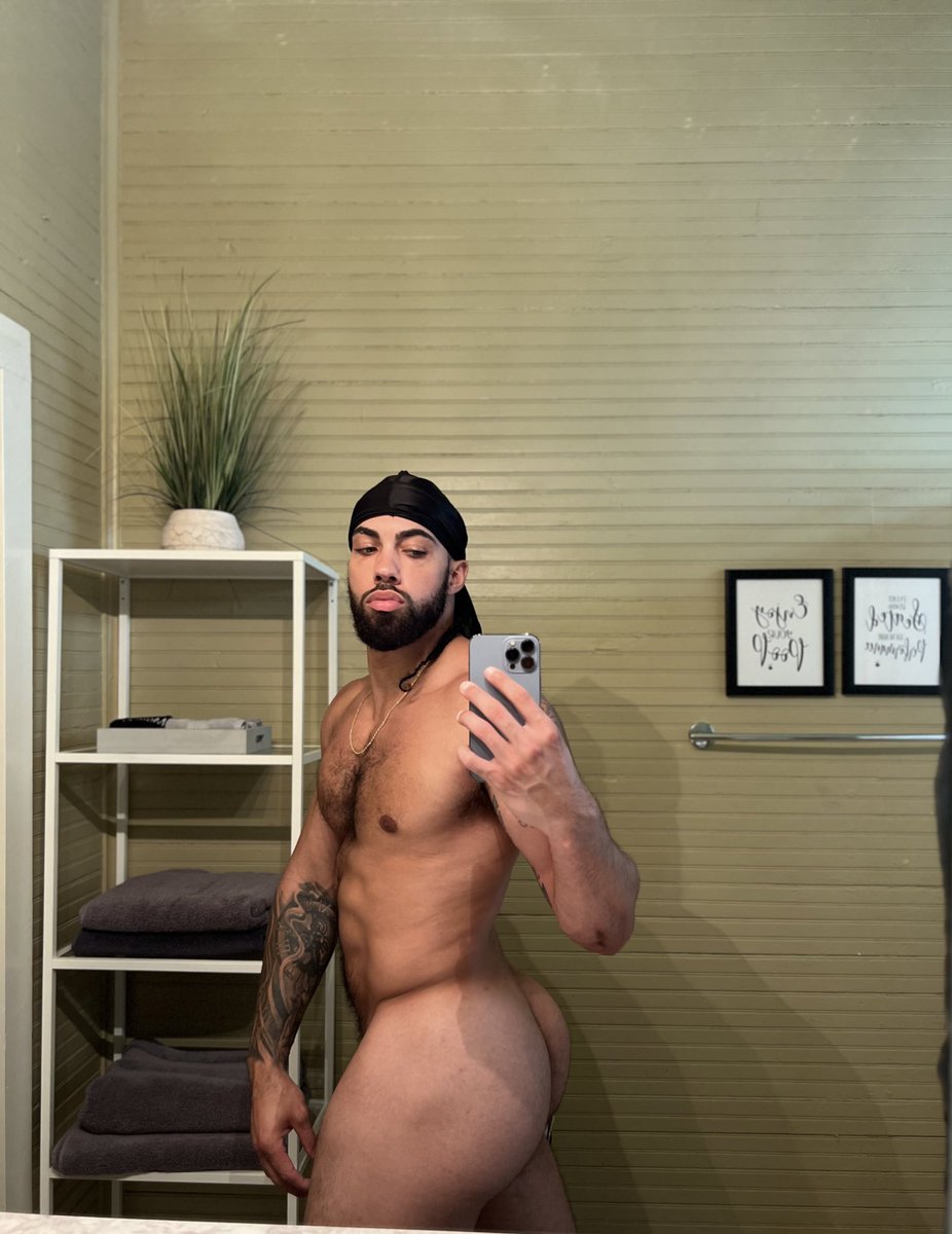 JamesAngelXXX's tweet photo. Wednesday 🍑 https://t.co/jhk6LgIhIy