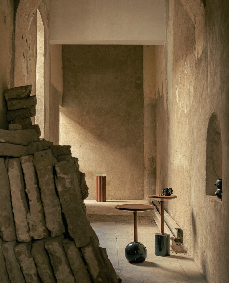 MONTERREY Tables – Tzalam wood and black marble
LOTO Table – Tzalam wood and fused glass
More information: DM - info@peca.com.mx - Whatsapp 33 1820 2237
#peca_studio #mexicandesign #disenomexicano #interiordesign #interiorismo #architecture #craftfurniture #sidetables