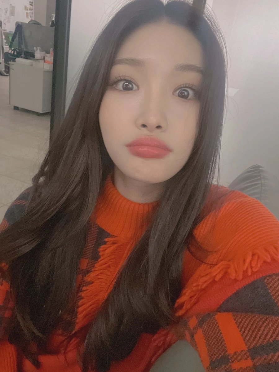 twt_FERYA's tweet photo. No se ustedes but i feel thə #𝙺𝟷ttiē𝕤喵𝑑a𝚢 🐈♡ por eso es que moví mis pawtitas para ver en vivo y a todo color thē #𝑚eō𝚠·𝚍a·𝕕a que obviamente me voy a aprender y así poder decir que #𝑓ir𝕤t𓈒࣪𖥔࣪im𝚙ac𝕥·𝚋ė𝑔ins ha comenzado ⸜(｡˃ ᵕ ˂ )⸝

Todo el día. https://t.co/q0qG8nKHNy