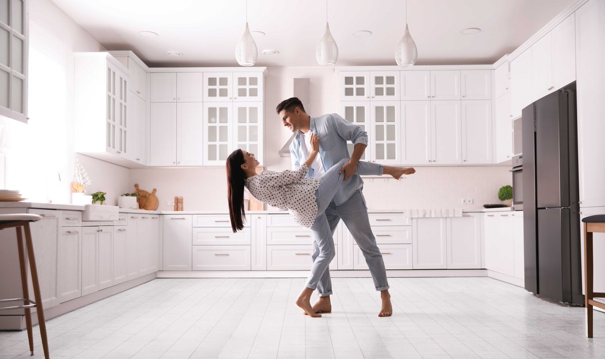 builddirect's tweet photo. JUST ADDED: New Colors in our 12mm Ultimate Collection of luxury vinyl planks. Click lock installation made to go in fast and beautifully upgrade a room. #lvp #flooring #ProsKnow #BuildDirect Shop here: https://t.co/p7gs3q9jiP https://t.co/W5zGsdbI2w