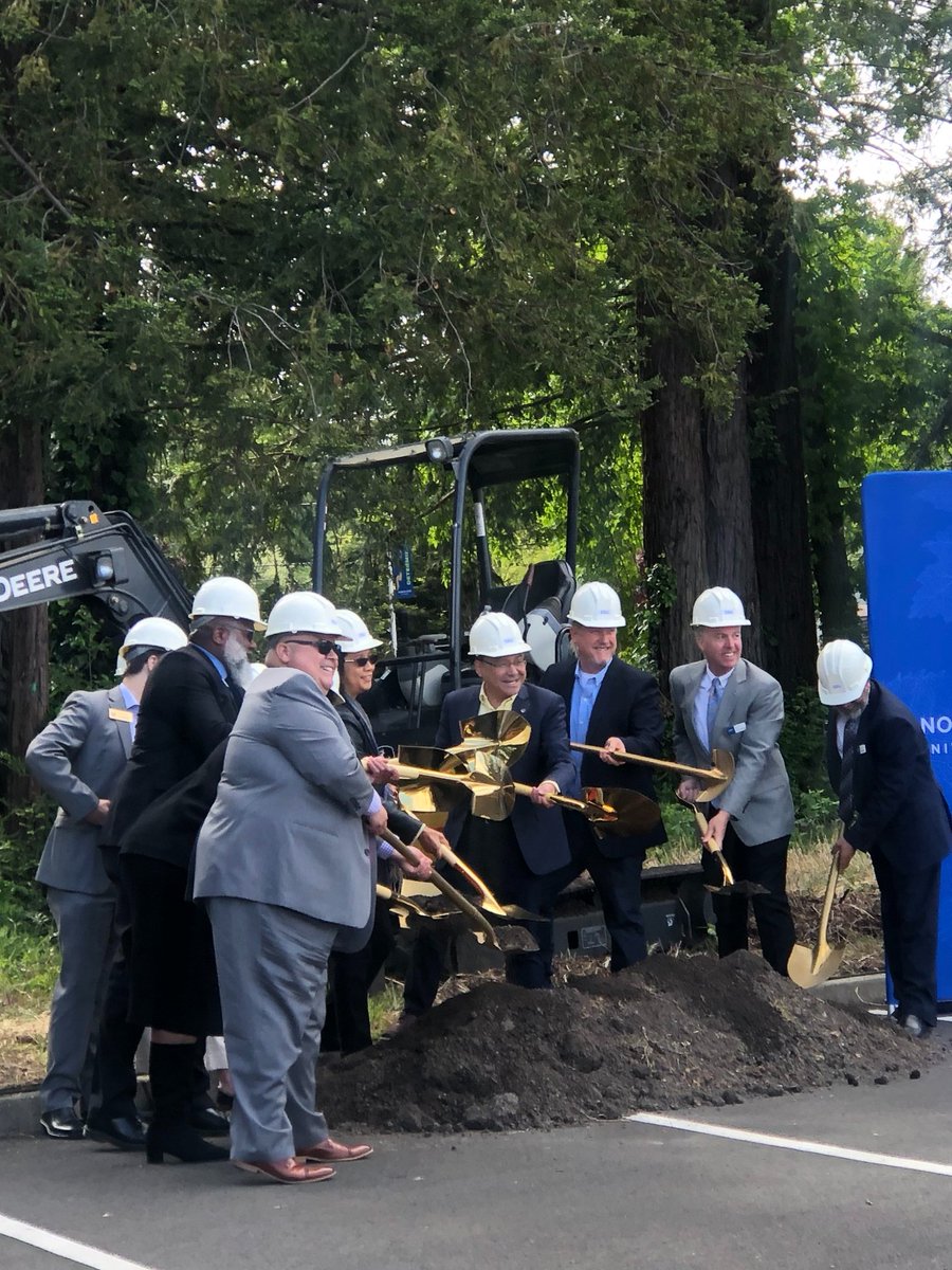 SSUExEd's tweet image. So exciting to see the groundbreaking of the @SSU_1961  Solar Panel Array Project!

The project will produce clean, renewable electricity for our campus, demonstrating the University's commitment to sustainability. 🌱

📸: Thank you Nina Mendia, for sharing these pictures!