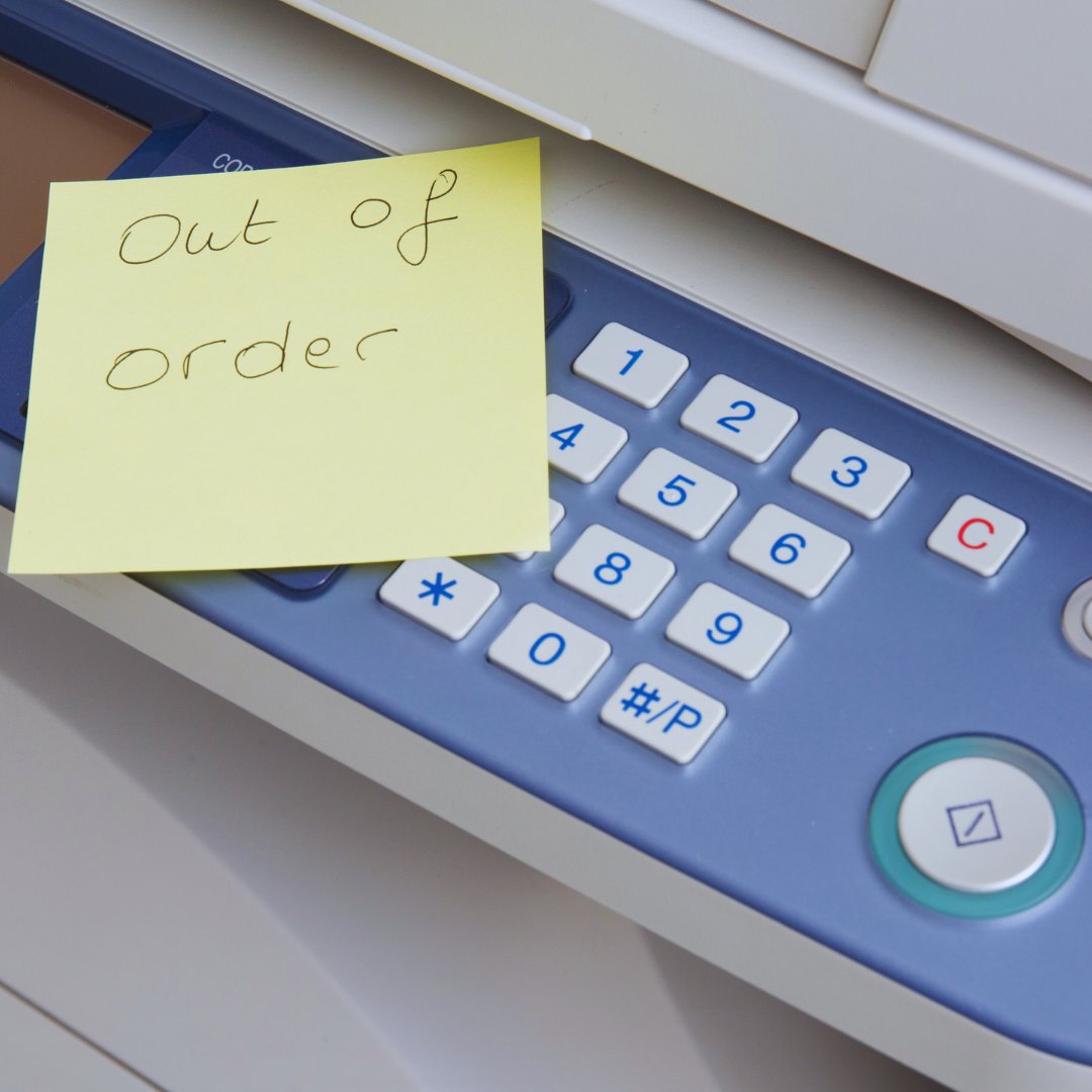 PROSMarketing's tweet photo. 😱 When your office printer can’t be trusted to do those big jobs, call on the PROS. 

#printshop #commercialprinting #digitalprinting

https://t.co/wLHOQ6sYow https://t.co/FAmwDRmWoK