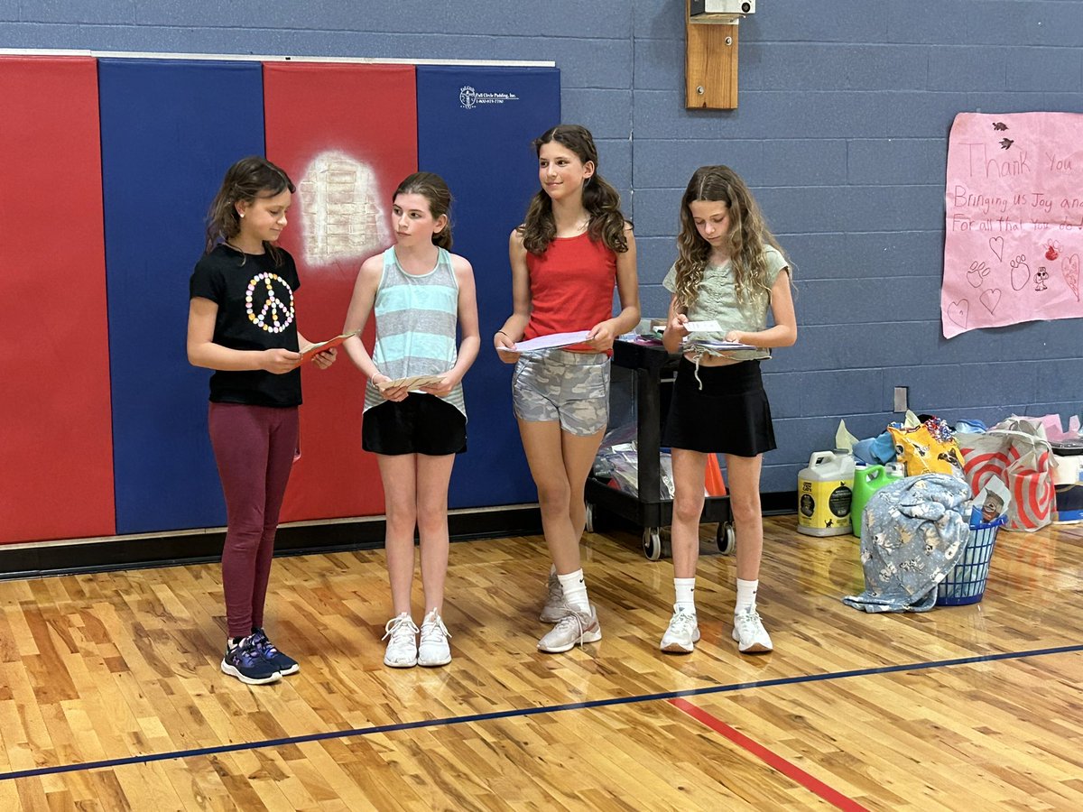 PrincipalMcKay's tweet image. Our MES Girls on the Run team chose to support the Seekonk Animal Shelter for their community service project and also give a special recognition to our fav. dog in town, MAC! We are so proud of these girls, and the coaches who have led this program! On to the 5k this wkd!