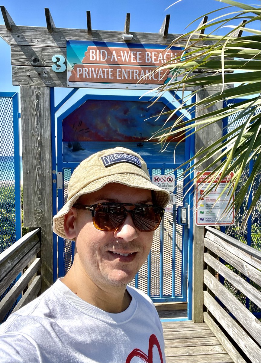 SashaEats's tweet photo. I miss Bid-A-Wee Beach ๐๏ธ๐
#SashaInPCB #PrivateBeach #LoveFL https://t.co/ehFunk1xaA