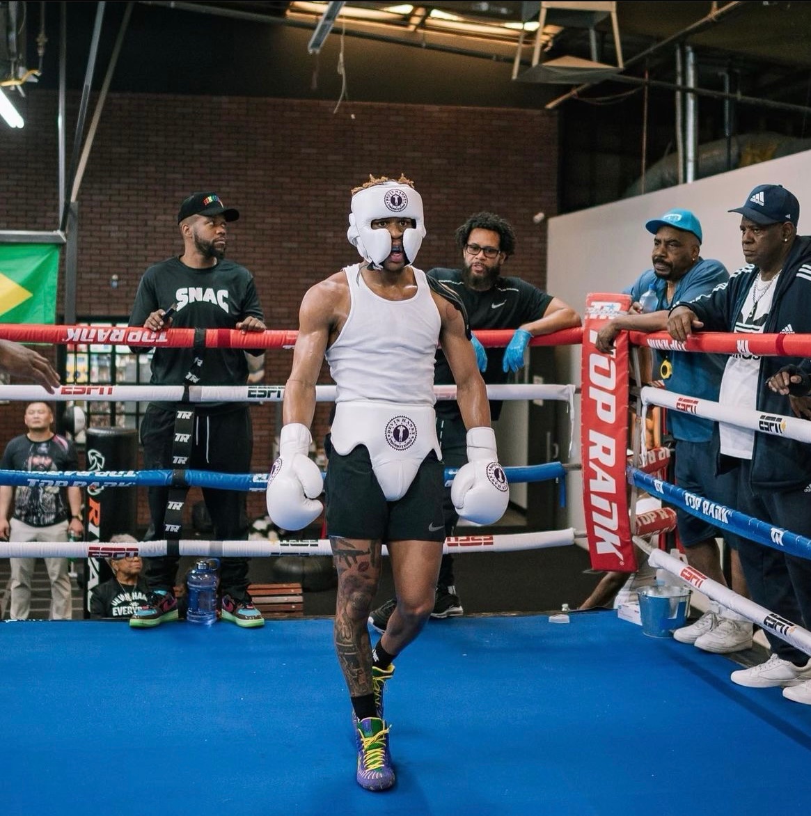 JustinDaEndz's tweet photo. Word📚 In DaEndz ~ @Realdevinhaney 11 days 🥊🐅 https://t.co/DdgEwN2jiq