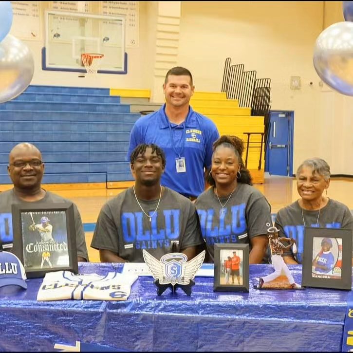 ClemensBaseball's tweet photo. Congratulations to @Jacobyturner6 for signing to @OlluBaseball today. @SamuelClemensHS https://t.co/wm53f8QSaR