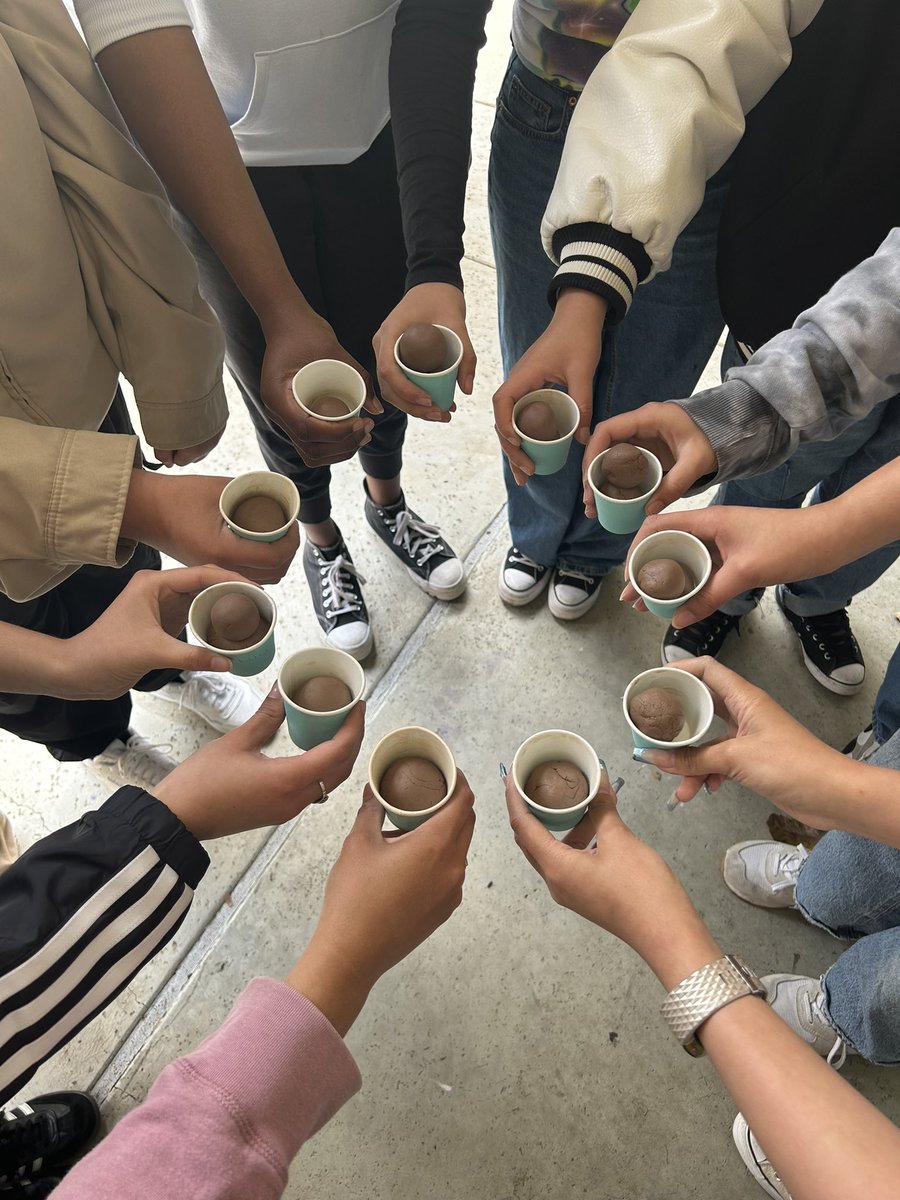 cams_wellness's tweet photo. Students practiced environmental wellness today by creating California Poppy seed bombs to plant in the community 🌱☀️ https://t.co/mFHIEsBLg3