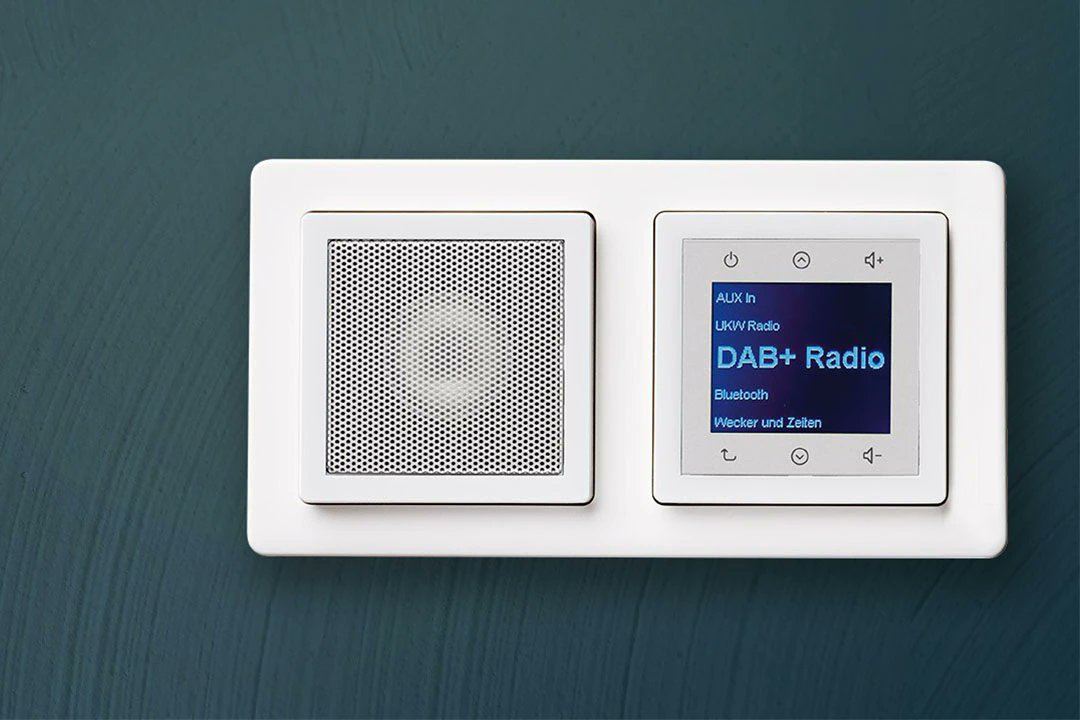 NormatechSklep's tweet photo. Może Radio w ścianie? Z Bluetooth? Rozwiązanie to Radio Touch DAB+ Bluetooth BERKER 📻😍🥰
Dostępne w seriach B.Kwadrat, B.3, B.7, Q.1, Q.3, Q.7, K.1, K.5
#starachowice #radio #salon #kuchnia #hager #berker #bluetooth #Normatech #inspiracje #realizacja #NormatechInspiruje https://t.co/ZzQ13kRpQL
