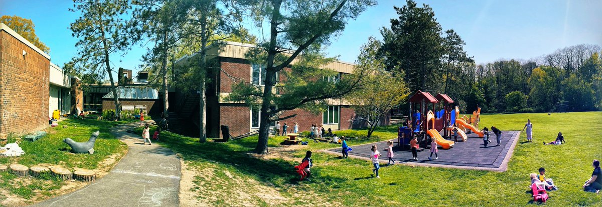 DonnaK_AC3s's tweet photo. It’s a beautiful day in the neighborhood @ACSRochester #AC3s #PreK @michelle_feiss #EarlyChildhood #Outdoorplay https://t.co/GoMlIlLjvZ