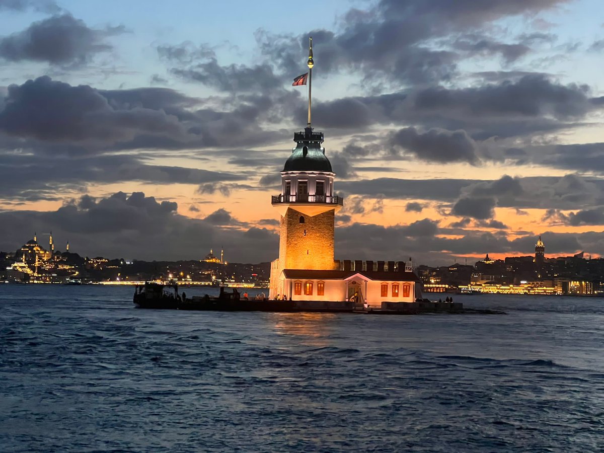 #KızKulesi

Yarın gözlerini yeniden açıyor.