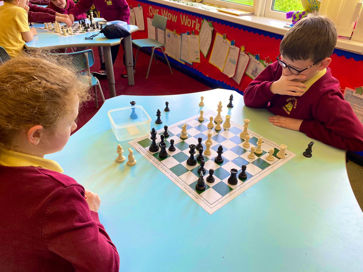 Illtyds_RC's tweet photo. Another great turnout for Mr Dodington’s chess club.  As well as being a fun game, it also helps our children develop their analytical skills and teaches life-skills!

@schoolschess #bcaClubs  @MerthyrCBC #MastersInTheMaking
@StuartRRSA #article31 https://t.co/EG9S8k09OF