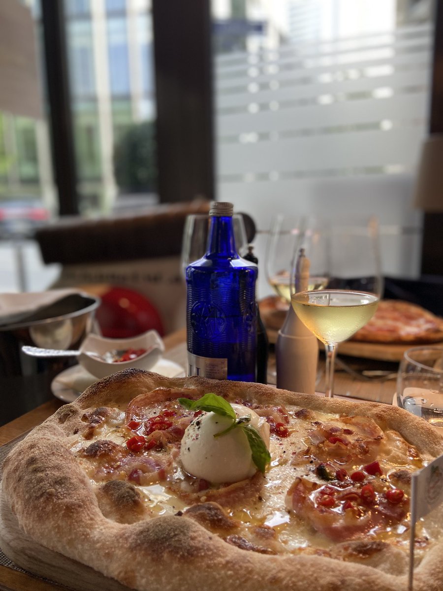 InesTish's tweet photo. Yummy Pinsa at Isoletta PMP Zimmerweg! 🍽️ https://t.co/PN910Zdjzh