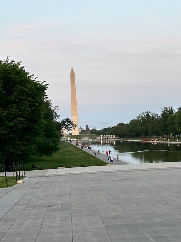 00000IE's tweet photo. @2023SMSDC bus #3 monument Washington https://t.co/wAM44Lg9p6