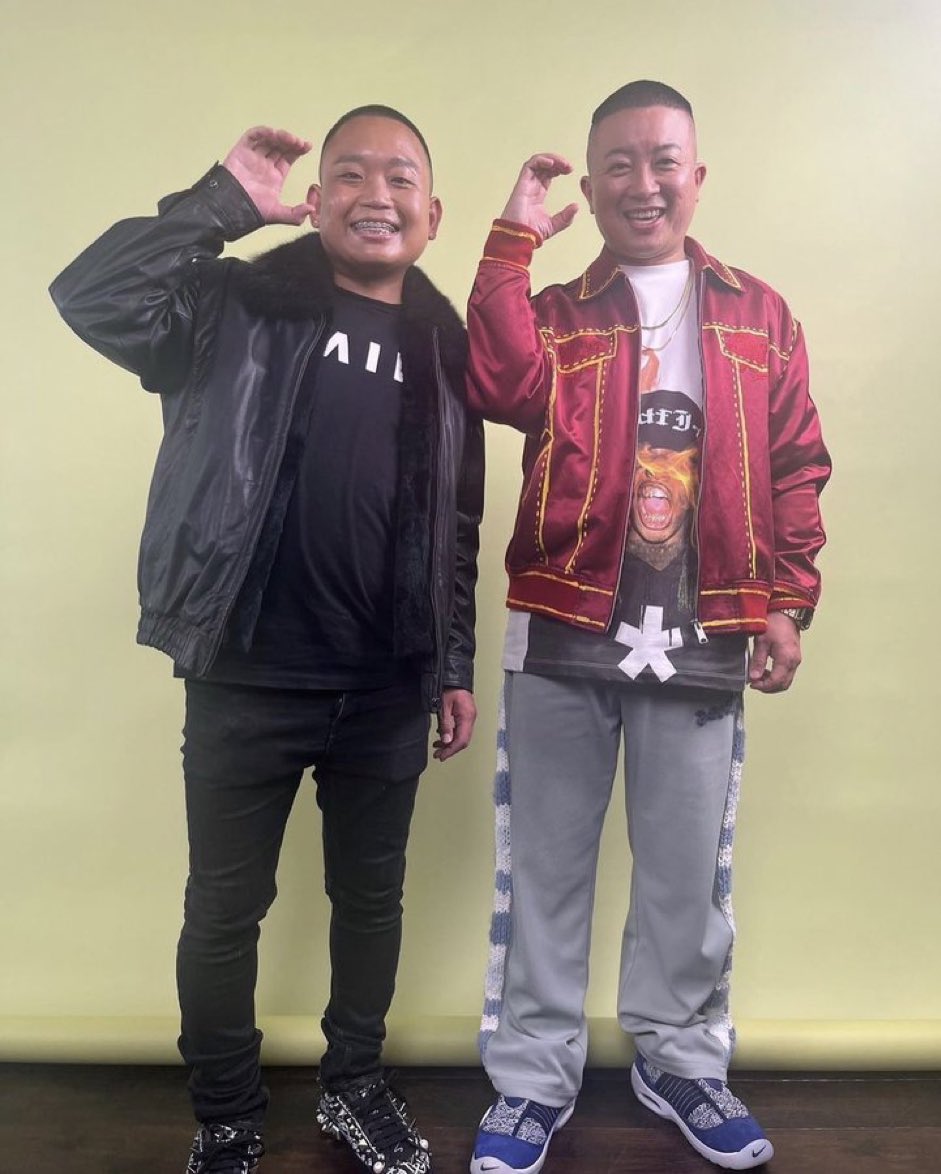 Balaclava_no_YK's tweet photo. 2人同時に倒さないと復活してくるタイプの敵 https://t.co/Cgu7h0OL7T
