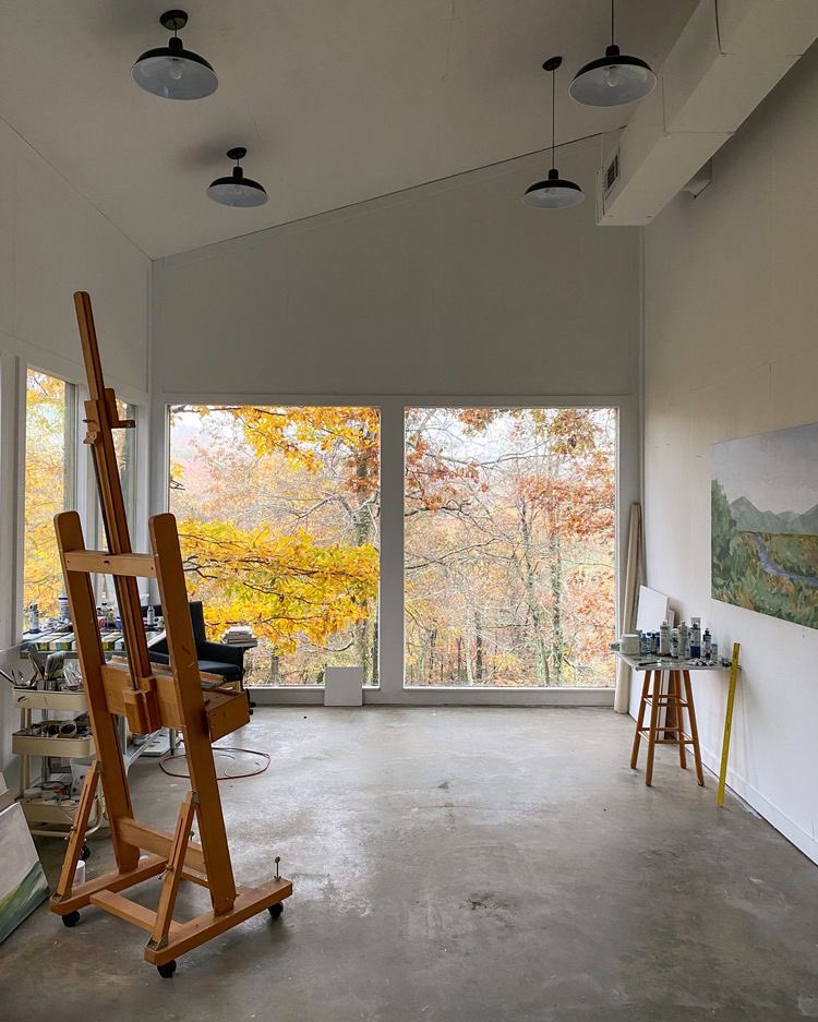 bigholynina's tweet photo. I can’t wait to have a studio like this https://t.co/hG0uGZhaO7