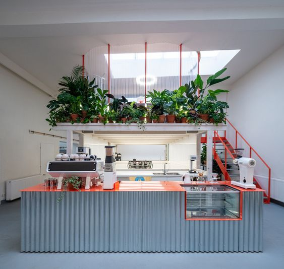 SunjayJK's tweet image. Small Café Designs: 30 Aspirational Examples in Plan &amp;amp; Section. @ArchDaily 

#Cafe #SmallCafe #CafeDesign #SmallRestaurant #RestaurantDesign 

archdaily.com/896529/small-c…